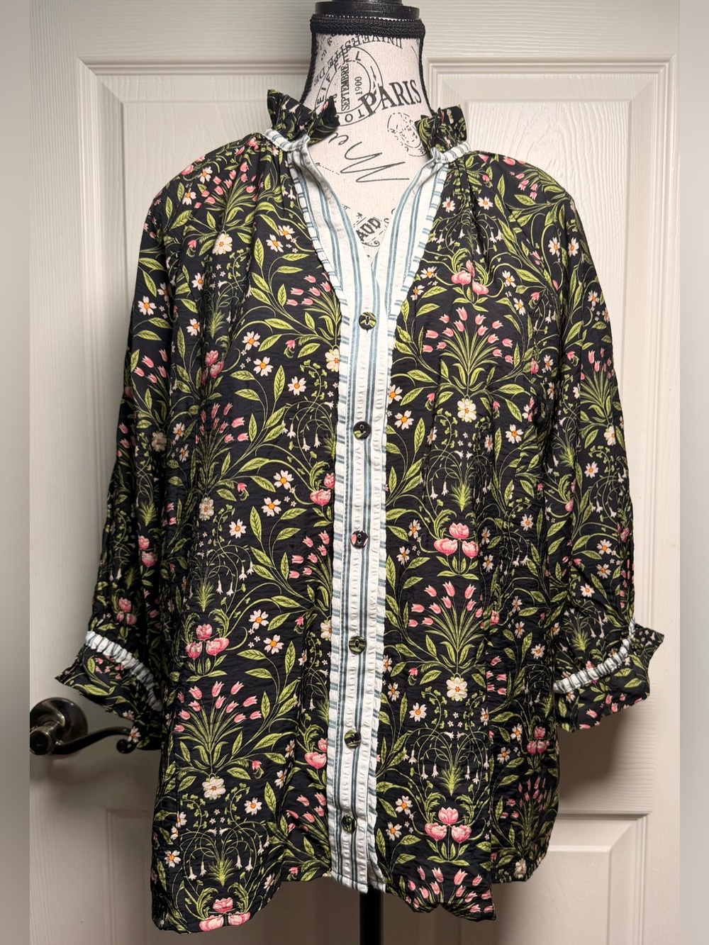 Umgee Black Floral Button-Front Shirt with Pink & Green Print